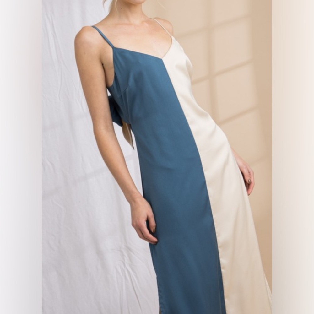 Satin Lena dresss. Tie in back. Size small.